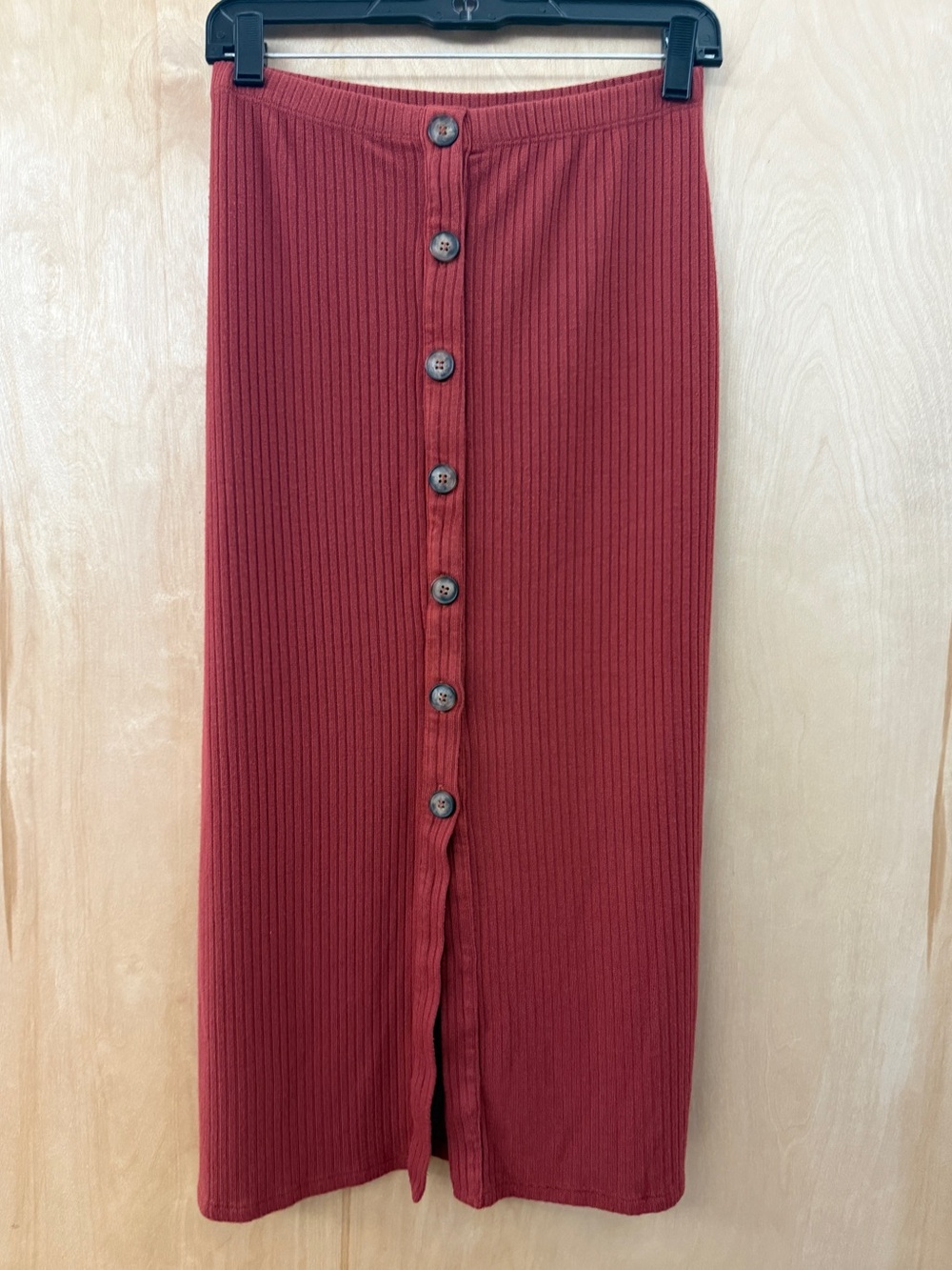 Reformation Jeans Rosie Ribbed Button-Front Midi Skirt - Rust / Size M - Picture 3 of 10